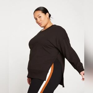 --*Never Worn!* Universal Standard Fiona Side Slit Sweatshirt in Black
